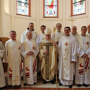 Kardinal Bozanić predvodio misu povodom 25. obljetnice prezbiterskog ređenja svećenika zaređenih 2000. godine